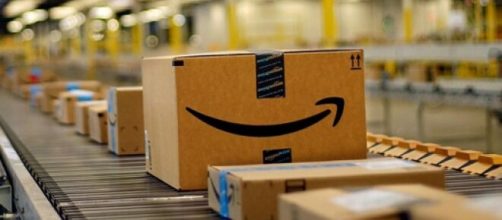 Amazon avvia le assunzioni per magazzinieri.
