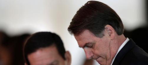Mais um estranhamento entre Bolsonaro e Mourão. (Arquivo Blasting News)