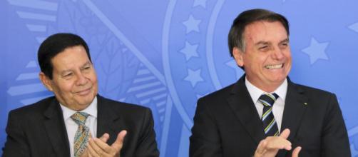 Mourão é mais bem avaliado entre senadores enquanto deputados preferem Bolsonaro, diz pesquisa. (Arquivo Blasting News)