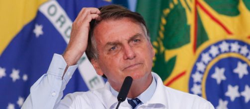 Presidente Bolsonaro afirma que retomada do auxílio emergencial quebraria o Brasil. (Arquivo Blasting News)