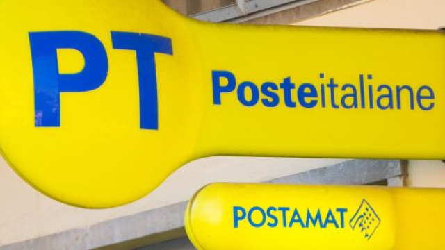 Poste Italiane, assunzioni per portalettere, consulenti finanziari e front end: cv online.