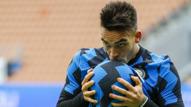 Inter-Crotone 6-2 e Lautaro fa tripletta.