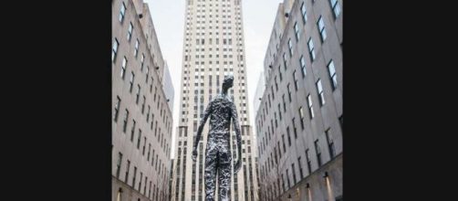 New statue at Rockefeller Center stands tall at 10 feet © Kat Harris/Courtesy of Tishman Speyer