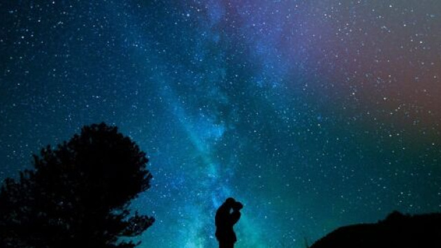 L'oroscopo del fine settimana 9-10 gennaio: Luna in Sagittario, Bilancia svelta e reattiva.