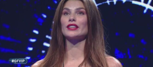 Grande Fratello Vip, Selvaggia e Stefania Orlando si scagliano contro Dayane Mello.