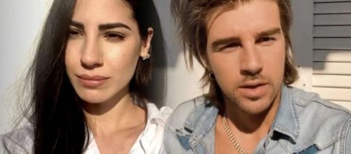 Giulia De Lellis potrebbe tornare a Uomini e Donne come opinionista della versione 'Vip'.