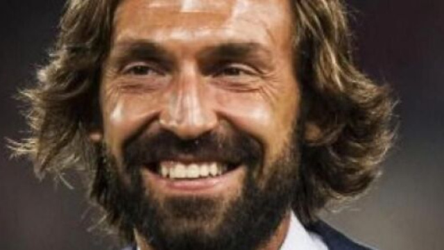 Moggi ha suggerito a Pirlo l'acquisto di un centrocampista e non di una punta.