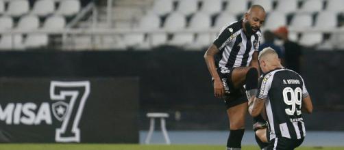Botafogo venceu o CRB em casa (arquivo Blasting News).