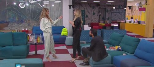 GFVip, Sophie sbotta con Soleil: 'Ricordati bene quello che dici alle cene' (Video).