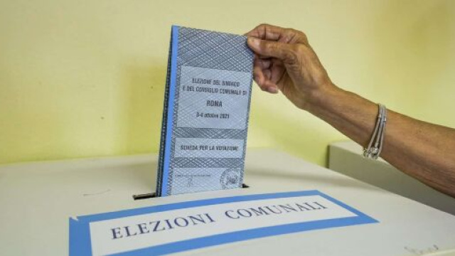 Ballottaggi elezioni comunali 2021, si vota il 17 e 18 ottobre.