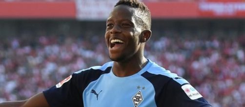 Denis Zakaria, centrocampista della nazionale della Svizzera.