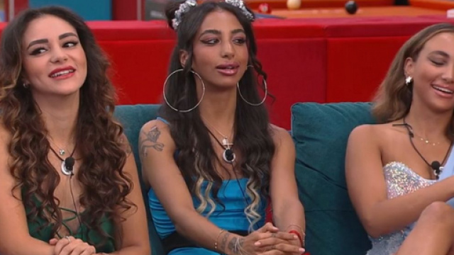 GF Vip, Clarissa attacca le sorelle per le nomination: 'Inizio ad avere delle divergenze'.