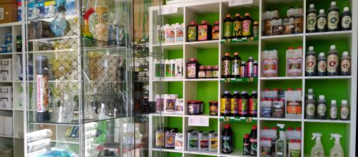 Una de las tantas tiendas o 'growshop' que ofrecen productos a base de marihuana en Madrid. (GrowBarato.net)