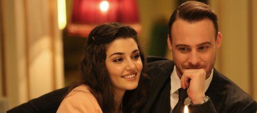 Kerem Bursin e Hande Ercel: nuovo film insieme nel 2022 dopo Love is in the air.