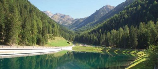 Numero verde Pubbliservizi Brunico per fornitura elettrica e teleriscaldamento.