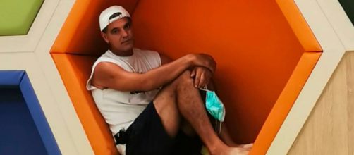 Frank Cuesta ha responsabilizado a la Consejera de Desarrollo Rural por el deceso de los burros (Instagram/@cuestafrank)