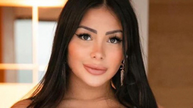 Anéantie après avoir perdu l'accès à son compte Instagram, Maeva Ghennam a retrouvé le sourire.