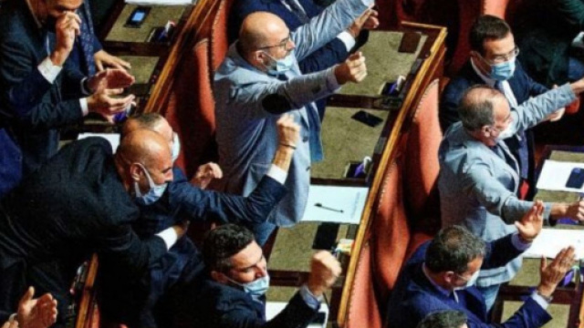 Ddl Zan bocciato, Renzi incolpa Pd e M5s del fallimento; Letta: 'Qualcuno cerca di fermare futuro'. (Foto da Twitter)