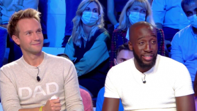 Namadia de Koh-Lanta sur le plateau de TPMP, présenté par Cyril Hanouna. Source: capture d’écran C8.
