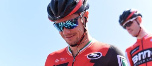 Nicholas Roche annuncia il ritiro: 'Il gruppo si è ringiovanito, il ciclismo sta cambiando'.