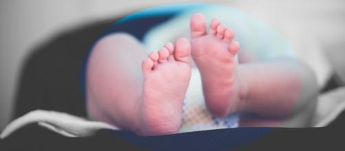 Foto ilustrativa de un bebé recién nacido (Unsplash)