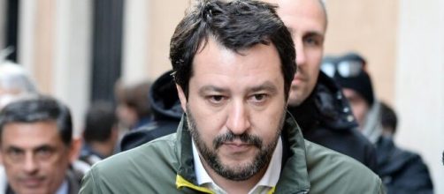 Lega, Salvini annuncia che il partito rimane al governo.