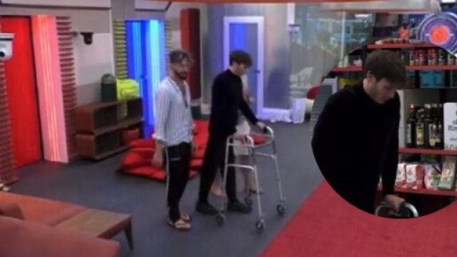 GFVip, Manuel Bortuzzo in piedi e 'cammina' con un deambulatore: Soleil commossa (Video).