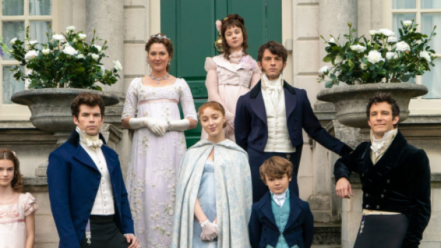 Bridgerton, Netflix annuncia le nuove stagioni.