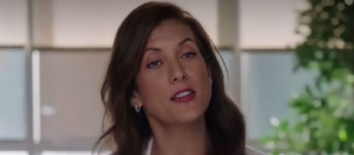 Nel terzo episodio di Grey's Anatomy 18 Addison Montgomery tornerà a Seattle e collaborerà con Meredith Grey