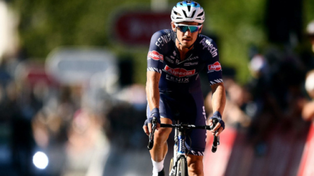 Ciclismo, Alex Richardson aggredito con un machete durante un allenamento.