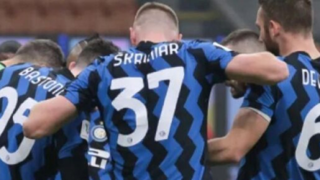 Calciomercato Juventus, fari puntati su Jovic e De Vrij.