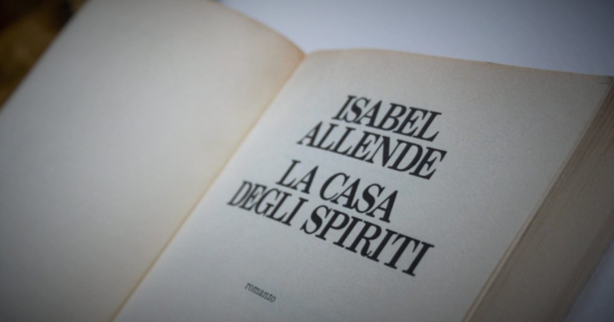 La casa degli spiriti, dal diario al romanzo, una metafora sui fantasmi di Pinochet