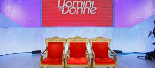 Uomini e donne, retroscena di Venza: 'In arrivo la versione Vip, già avviati i contattati'.