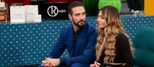 GFVip, Sorge perplessa su Alex e Delia: 'Pensate di essere dei bravissimi attori' (VIDEO).