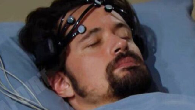 Beautiful, anticipazioni: Thomas sviene ed entra in coma dopo una lite con Hope.