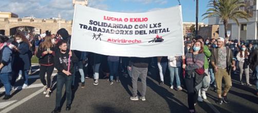 Será el octavo día consecutivo de huelga que llevarán a cabo los trabajadores del sector del metal en Cádiz (Twitter/@CTM97560609)