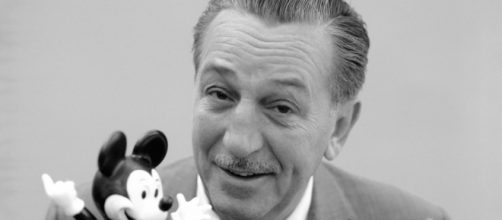 Walt Disney e la sua creazione Topolino.