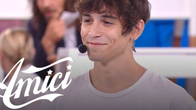 Amici 21, anticipazioni 28 novembre: Alex e Tommaso in sfida, Luigi primo in classifica.
