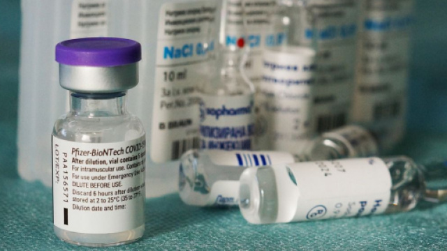 Il vaccino contro il Covid di Pfizer (BioNTech, foto da Pixabay)