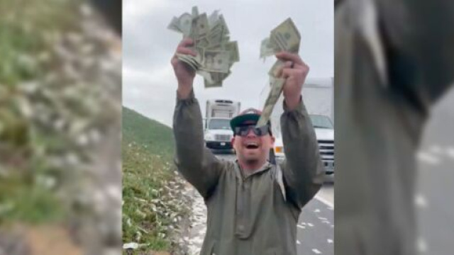 Une pluie de billets est tombée sur une autoroute en Californie (capture Youtube)