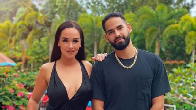 Jazz pousse un énorme coup de gueule sur ses réseaux sociaux et avoue tout : "Oui, j'ai couché avec Hicham"