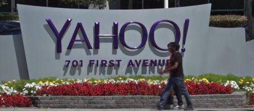 Yahoo discontinued its services to China on November 1 (Image source: AFP/YouTube)