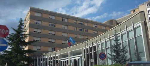 Teramo, morta all'ospedale Mazzini la la donna ferita da un colpo d'arma da fuoco. Donati gli organi, vivranno cinque persone.