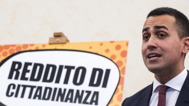 Reddito di cittadinanza: scoperti migliaia di 'furbetti'.