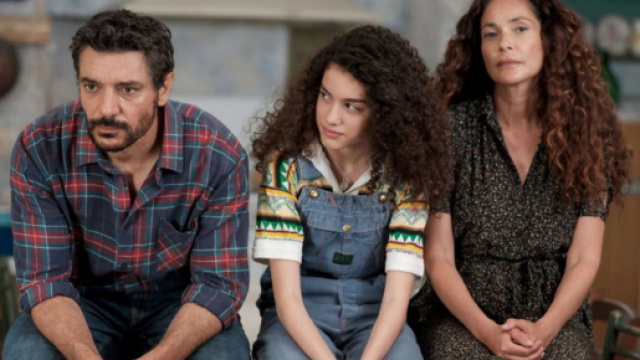 Storia di una famiglia perbene, trama 2^ puntata: Michele e Maria si riavvicinano.