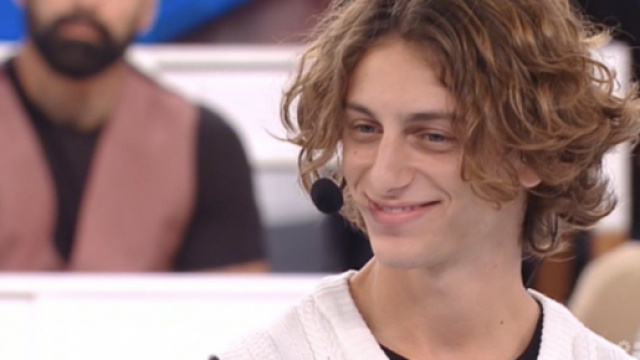 Amici 21, Rudy Zerbi affonda Albe: 'Vorrei ti rendessi conto che hai stonato'.