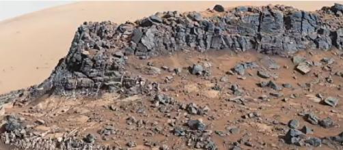 New Mars Curiosity Rover pictures. [Image source/ElderFox Documentaries YouTube video]