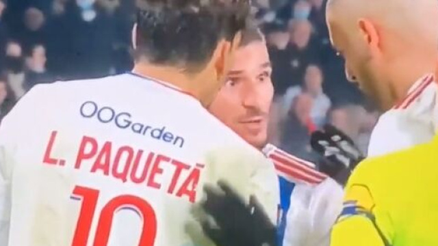 Aouar et Paqueta se sont disputés pour un penalty. (crédit Prime Video)