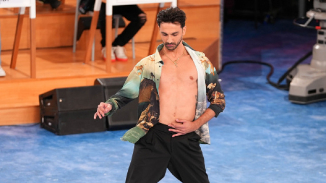 Amici 21, Raimondo Todaro svela in che rapporti è che con Alessandra Celentano.