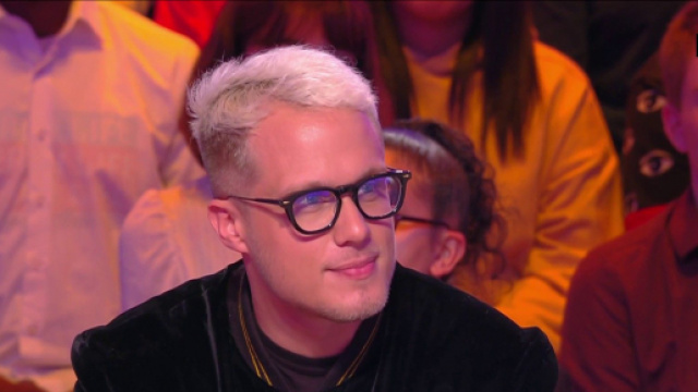 Guillaume Genton détruit Elisabeth Lévy sur TPMP. Source: capture d'écran C8.